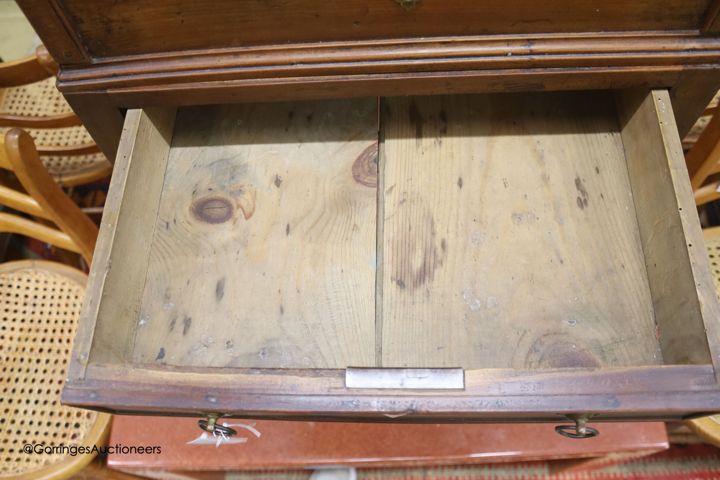 A George III mahogany clerk's desk, length 48cm, depth 47cm, height 83cm